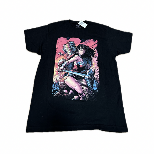 New With Tags Wonder Woman Shirt Size L