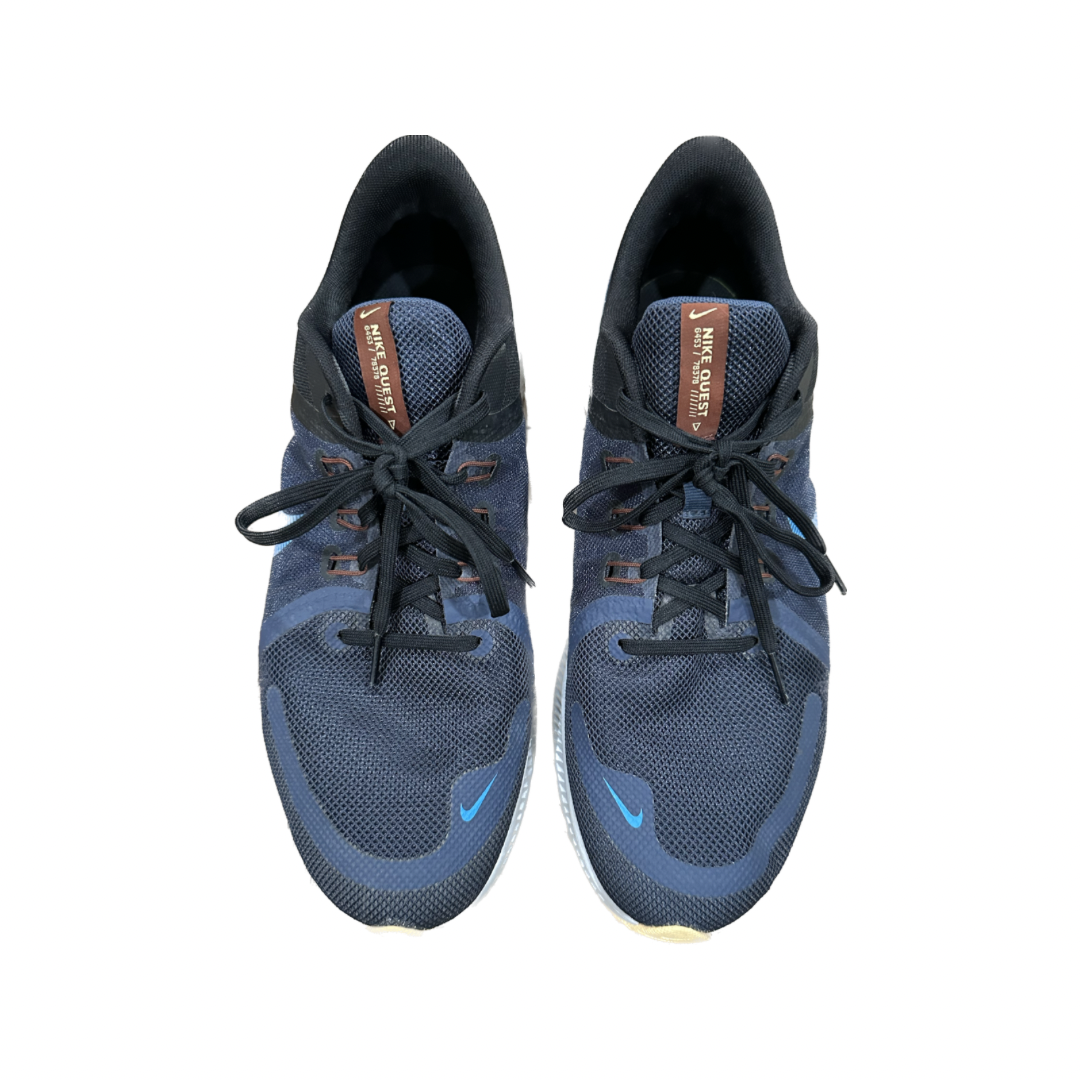 Pre-Owned Nike Quest 4 Size 11