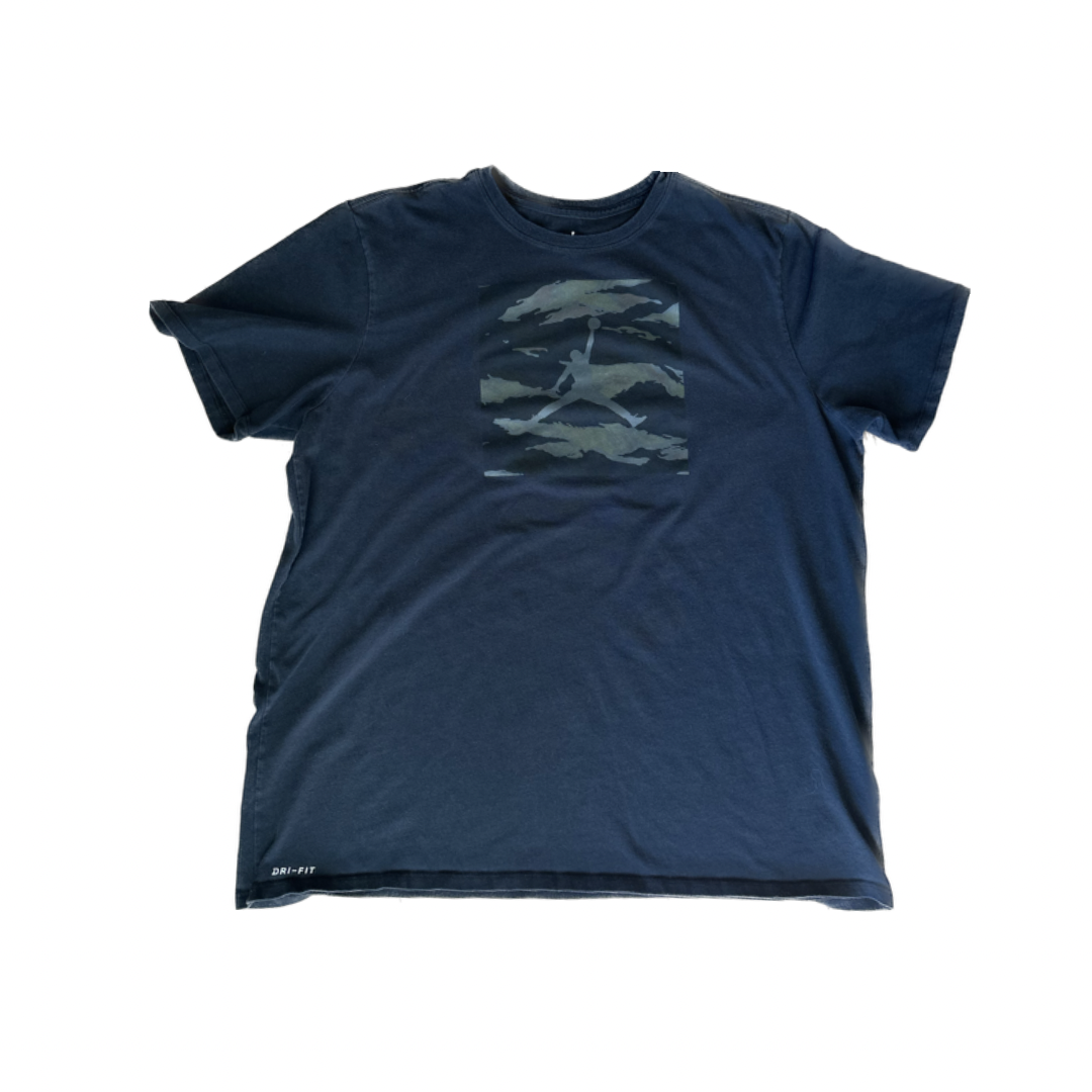 Pre-Owned Air Jordan Camo Shirt Size XXL